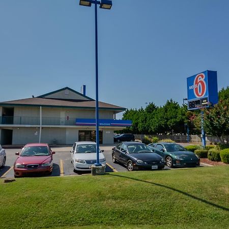 Motel 6 Huntsville - マディソン エクステリア 写真