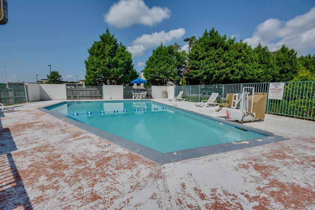 Motel 6 Huntsville - マディソン エクステリア 写真