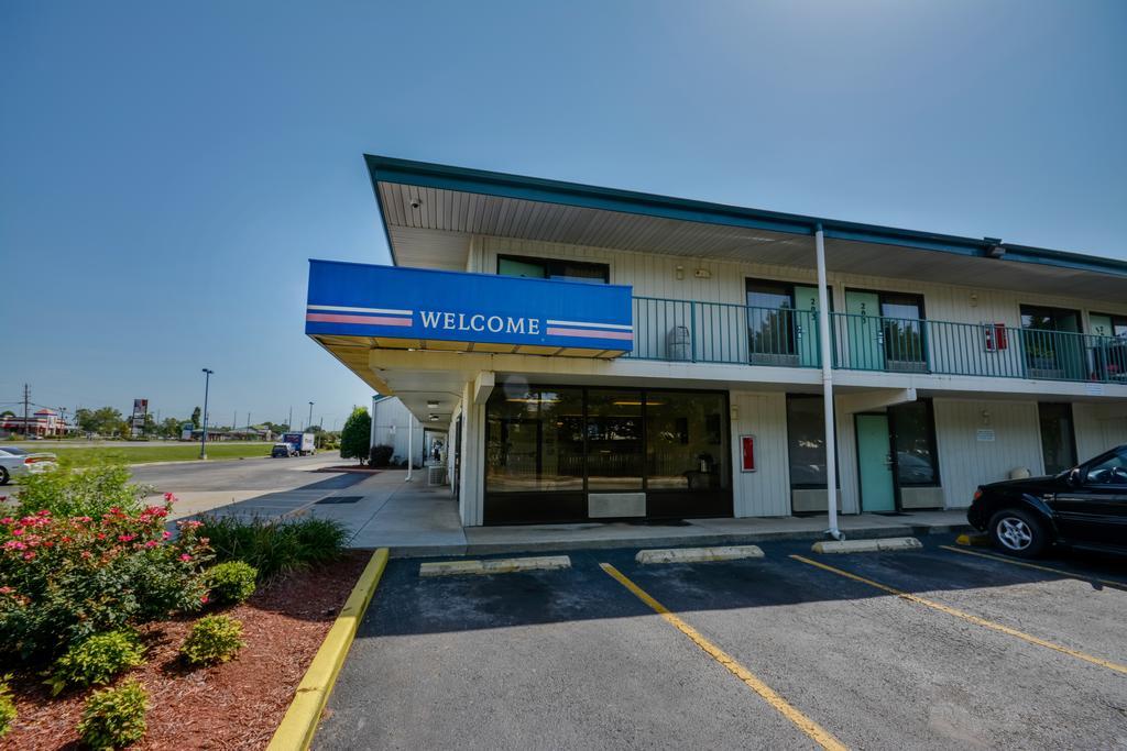 Motel 6 Huntsville - マディソン エクステリア 写真