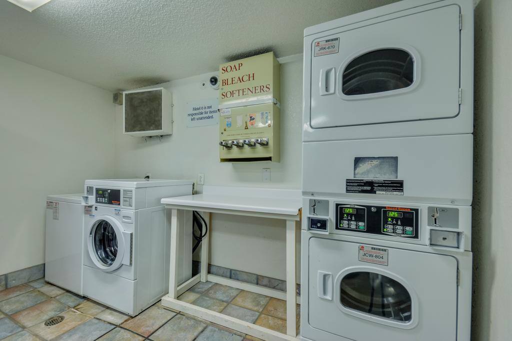 Motel 6 Huntsville - マディソン エクステリア 写真