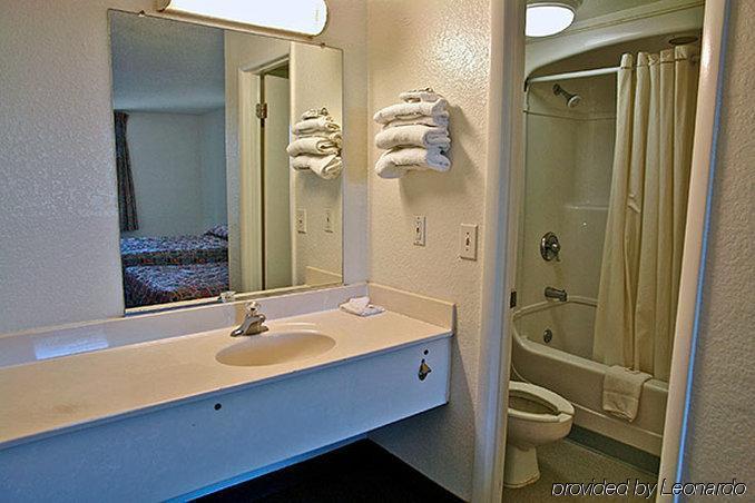 Motel 6 Huntsville - マディソン エクステリア 写真