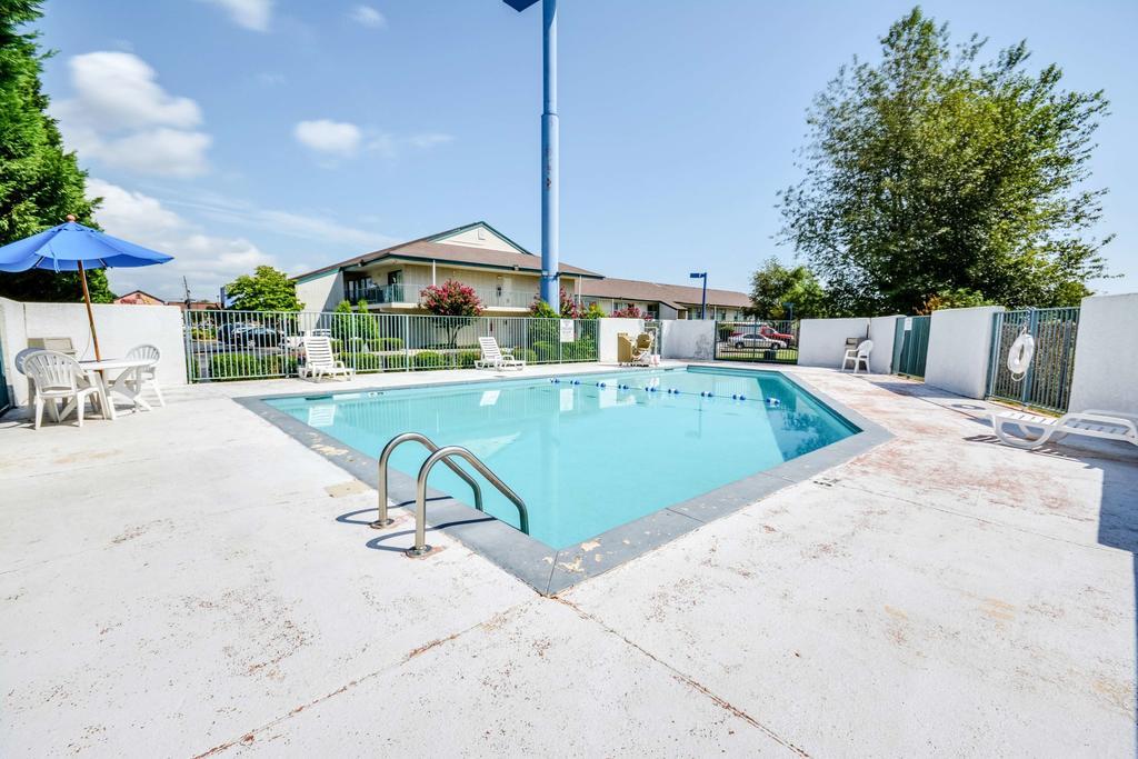 Motel 6 Huntsville - マディソン エクステリア 写真