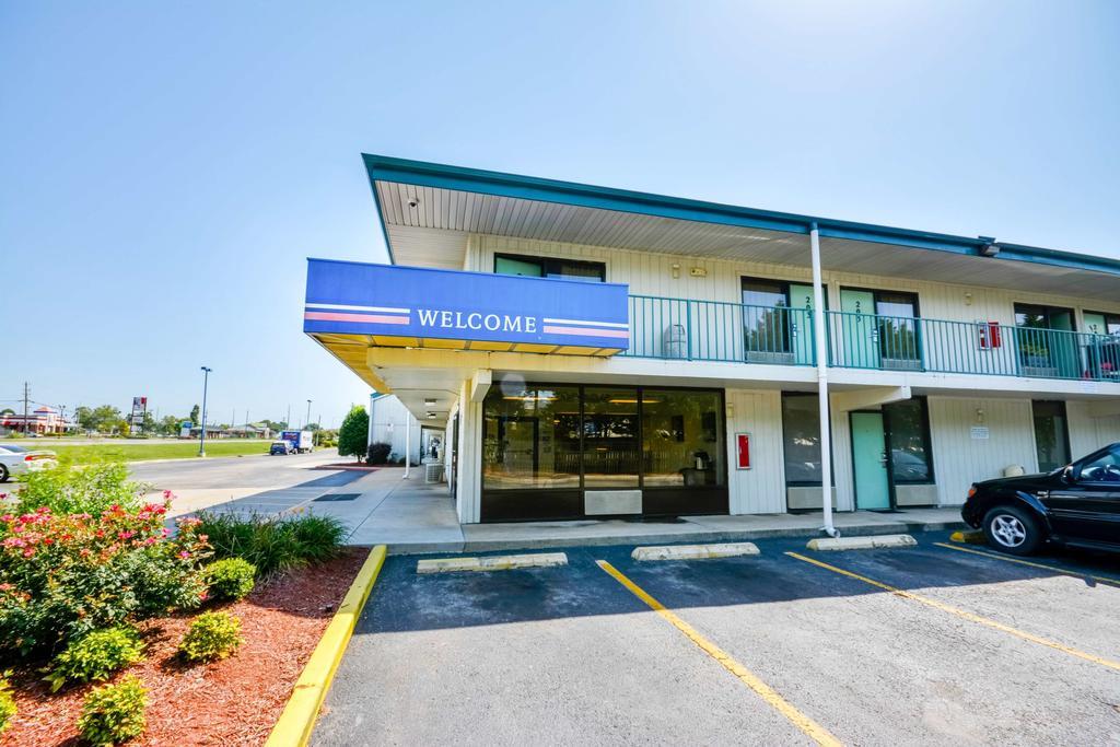 Motel 6 Huntsville - マディソン エクステリア 写真