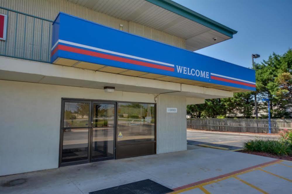 Motel 6 Huntsville - マディソン エクステリア 写真