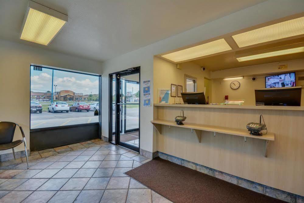 Motel 6 Huntsville - マディソン エクステリア 写真