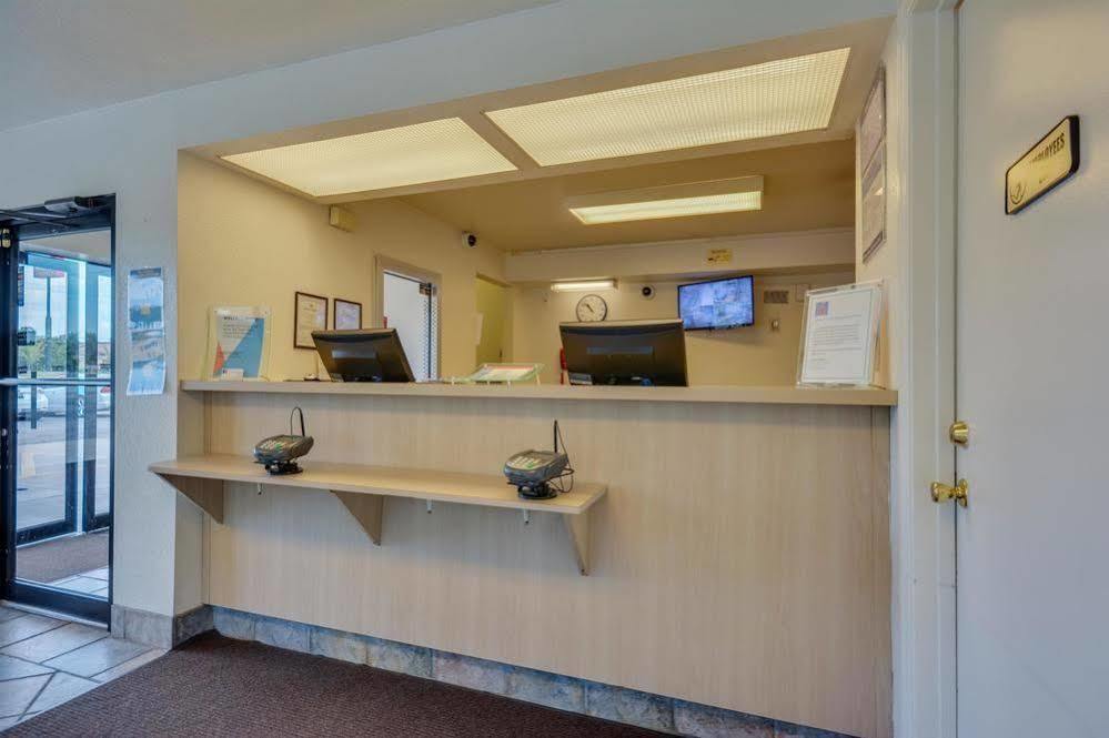 Motel 6 Huntsville - マディソン エクステリア 写真